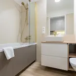 Prestige By The Mall Sudio By Bookinghost Apartment